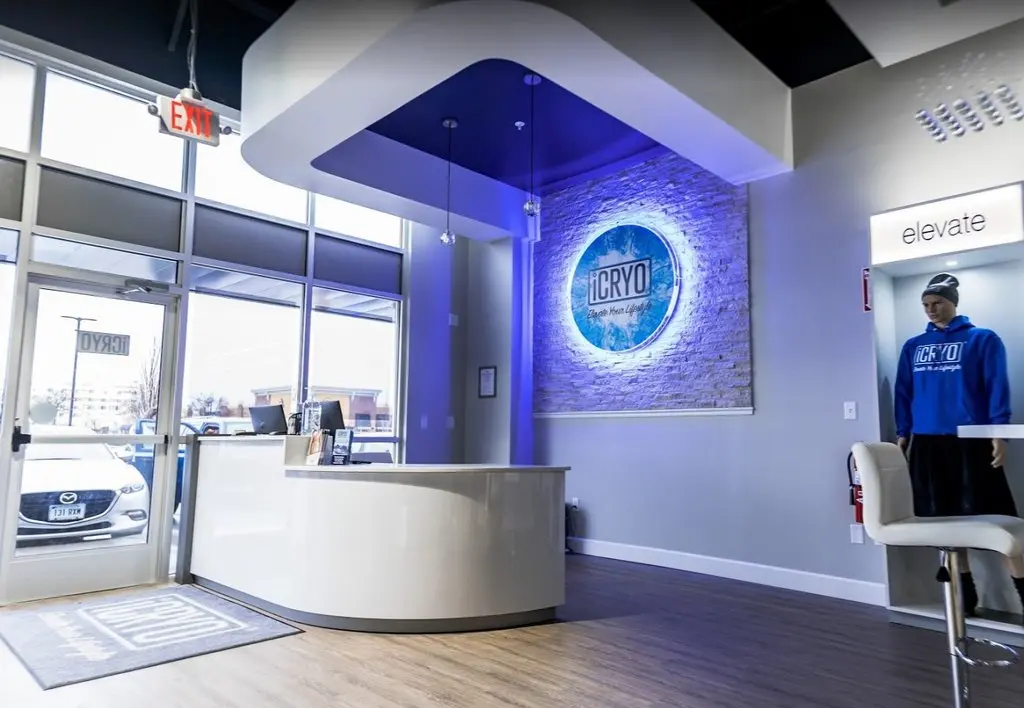 iCRYO Port St. Lucie modern reception area with state-of-the-art wellness equipment